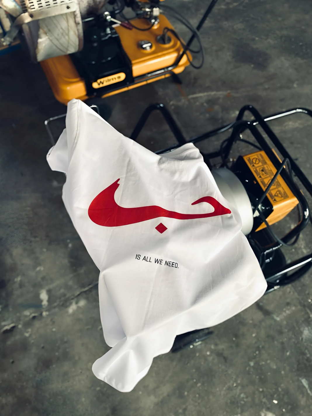 Premium White -Hubb- Printed Oversize T-Shirt