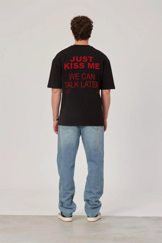 Black -kiss me- Printed Oversize T-Shirt